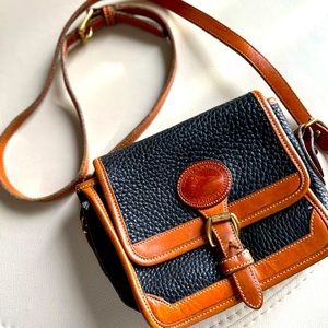 Vintage small all leather DOONEY & BOURKE bag